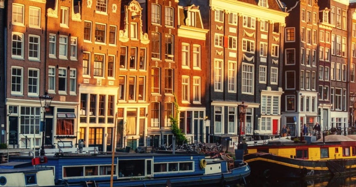 Cycling in the Amsterdam Rain: A True Local Experience