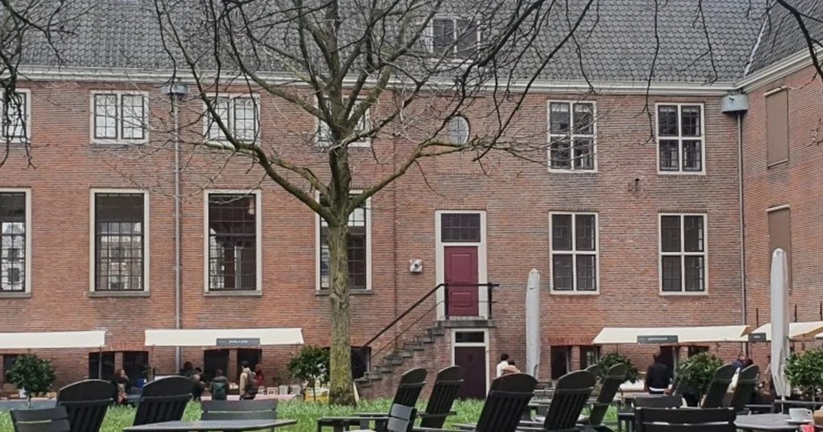 Discovering Hoftuin Hermitage: Amsterdam’s Tranquil Hidden Gem