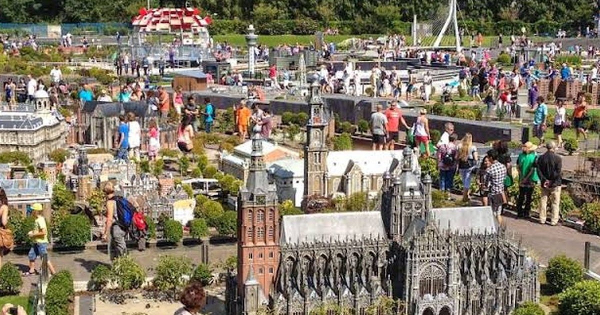 Madurodam vs Museon-Omniversum: Which Family Attraction in The Hague to Choose?