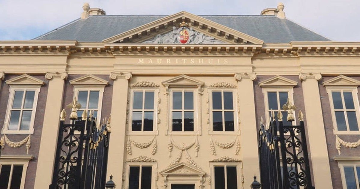 Peace Palace vs ICC Area: Which International District Should You Explore?