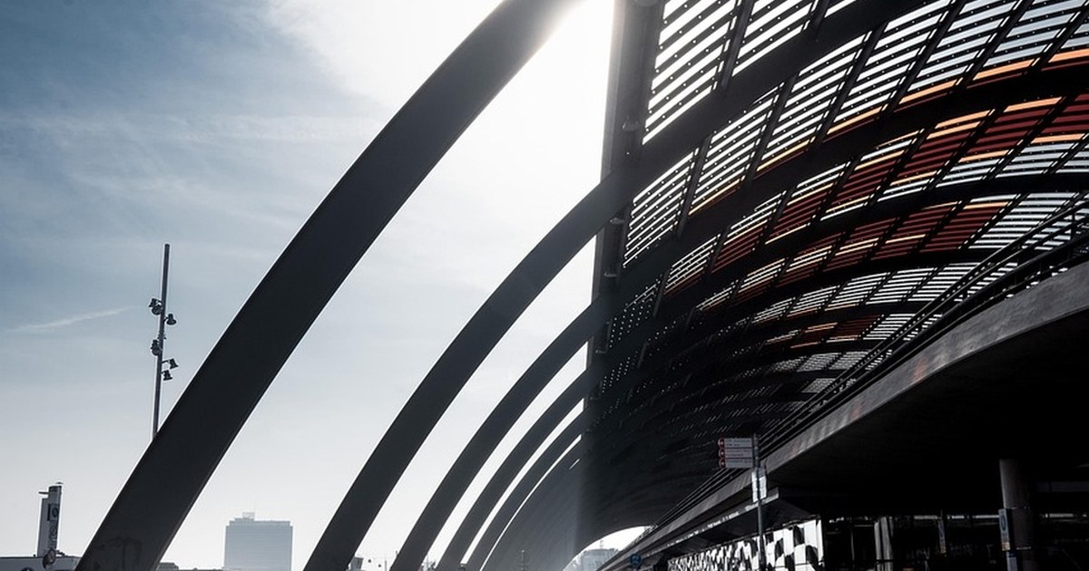 Morning Melodies: Playing the Public Piano at Amsterdam Centraal