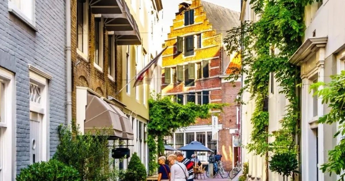 Theo Thijssen: A Literary Hidden Gem in Amsterdam